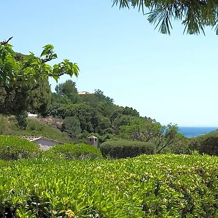 Marina Di Santa Giulia Ξενοδοχείο 3*