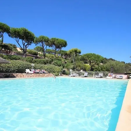Ξενοδοχείο Marina Di Santa Giulia 3*
