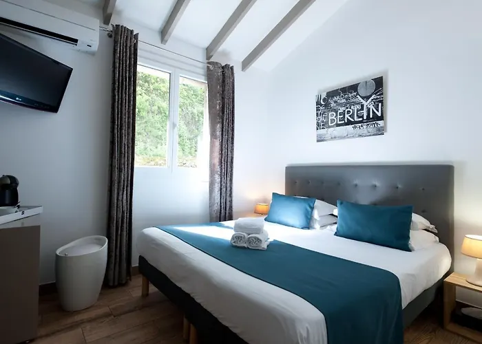 Marina Di Santa Giulia 3*